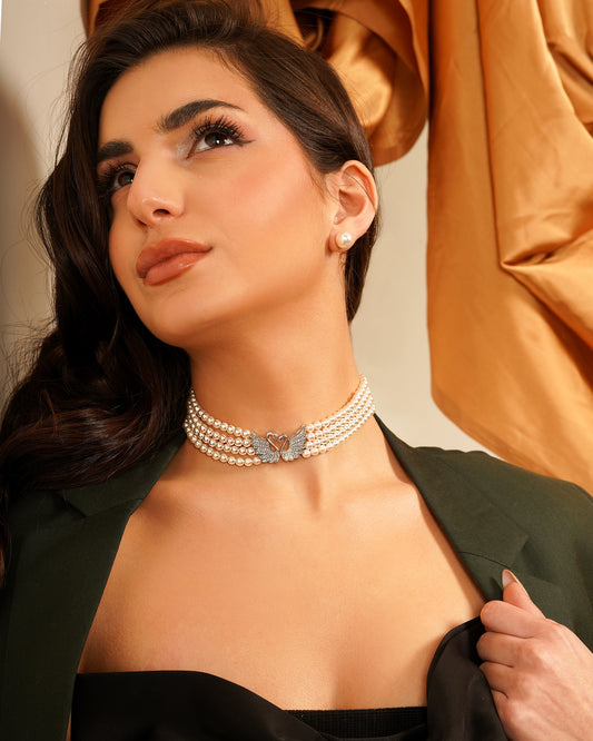 Graceful Swan Pearl Choker
